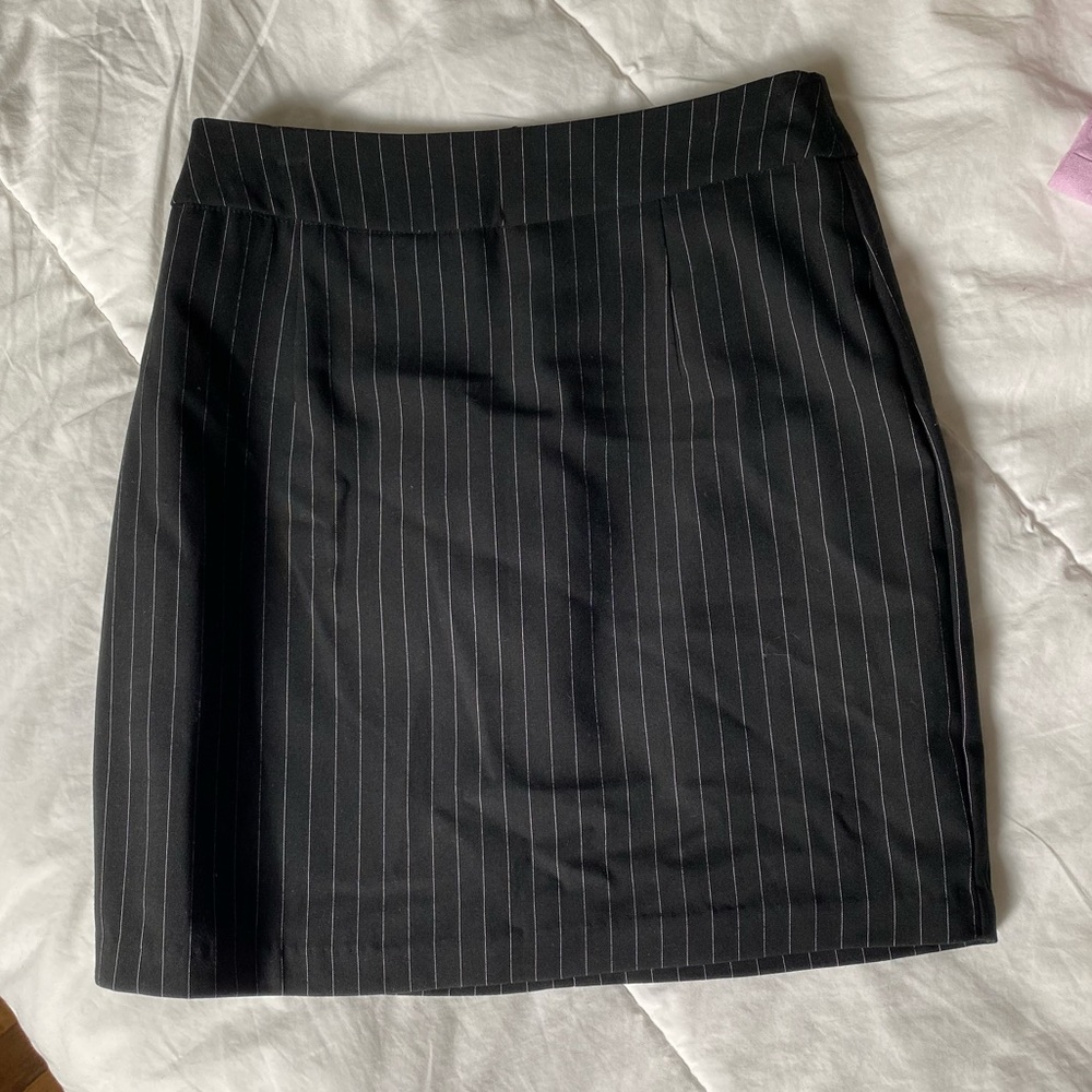 Perfect mini pencil skirt